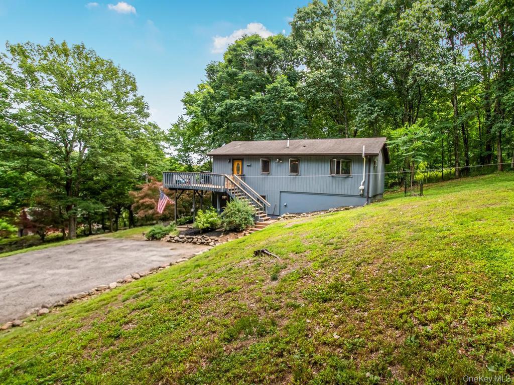 20 Ernst Road Cortlandt Manor, NY 10567 - Photo 21 of 27