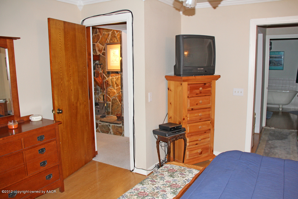 17300 Old Ranch Road Canyon, TX 79015 - Photo 11 of 27 Master Bedroom