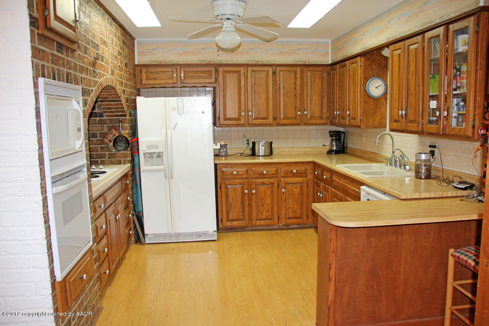17300 Old Ranch Road Canyon, TX 79015 - Photo 8 of 27 Kitchen