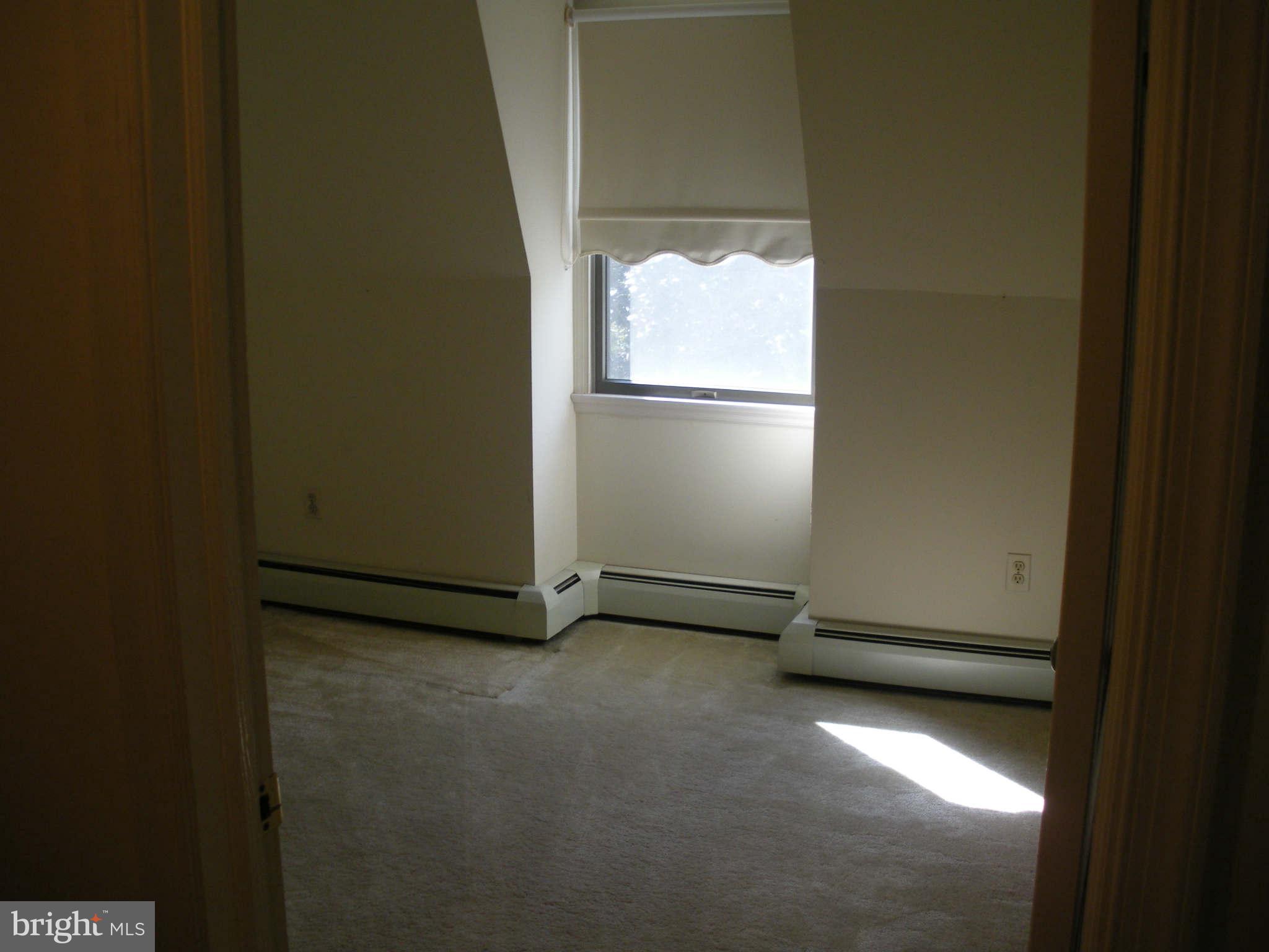 1812 Roland Avenue Ruxton, MD 21204 - Photo 22 of 29 Bedroom