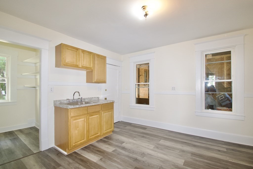 23 Vinton Street Springfield, MA 01104 - Photo 16 of 19