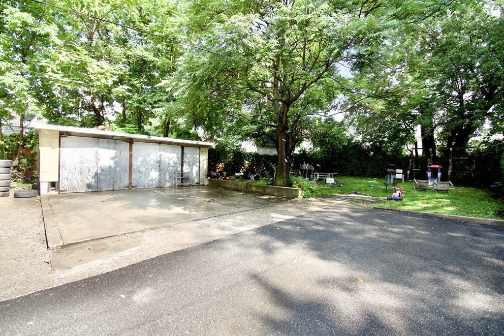 23 Vinton Street Springfield, MA 01104 - Photo 18 of 19