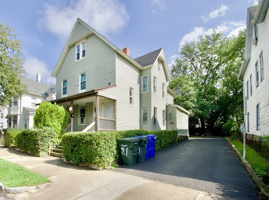 23 Vinton Street Springfield, MA 01104 - Photo 2 of 19