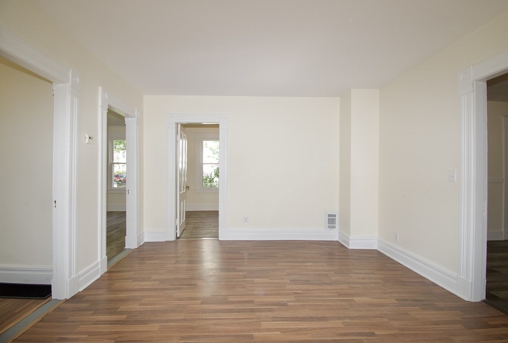 23 Vinton Street Springfield, MA 01104 - Photo 9 of 19