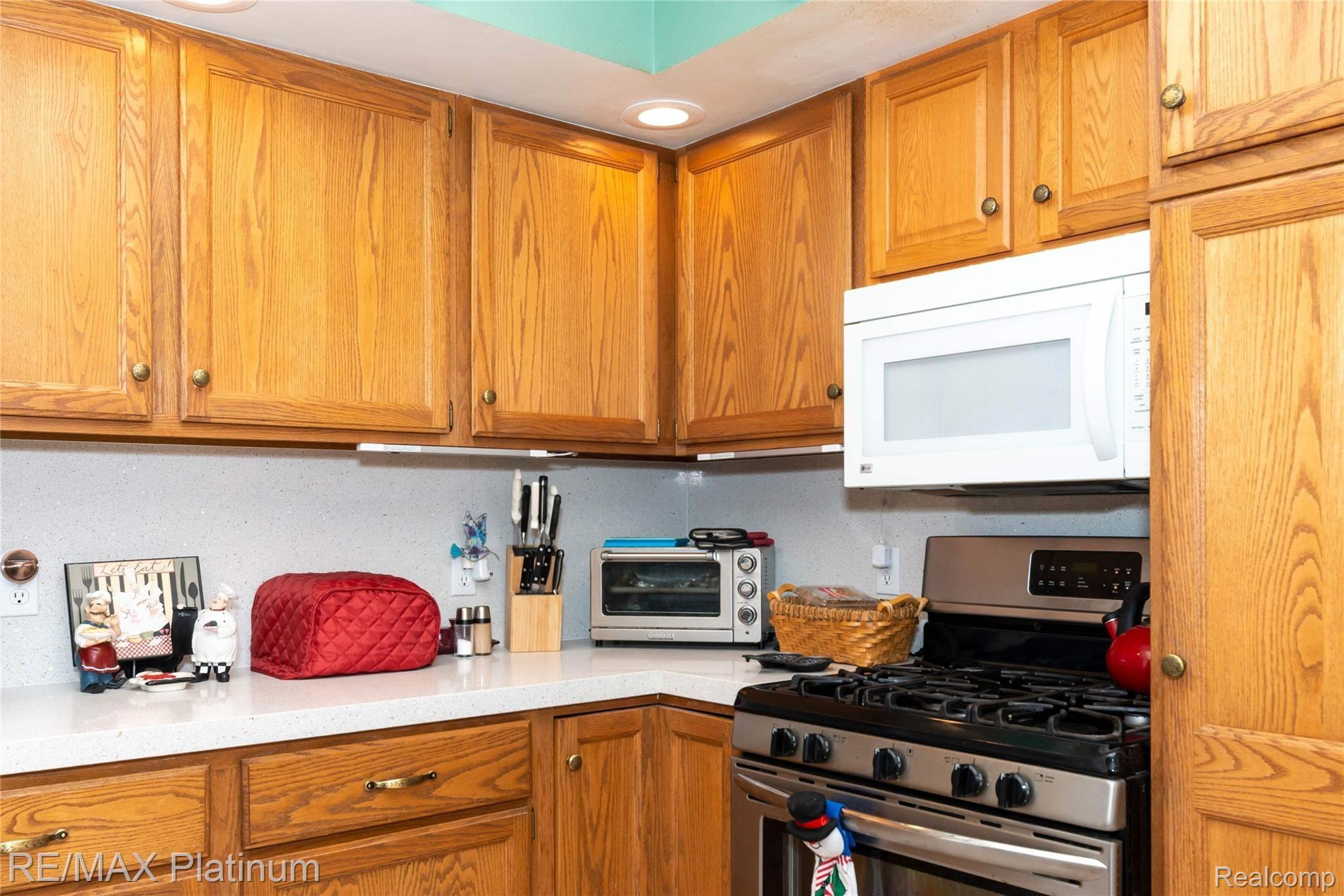755 West Marr Road Howell, MI 48855 - Photo 10 of 47 JTB_7756-2.jpg