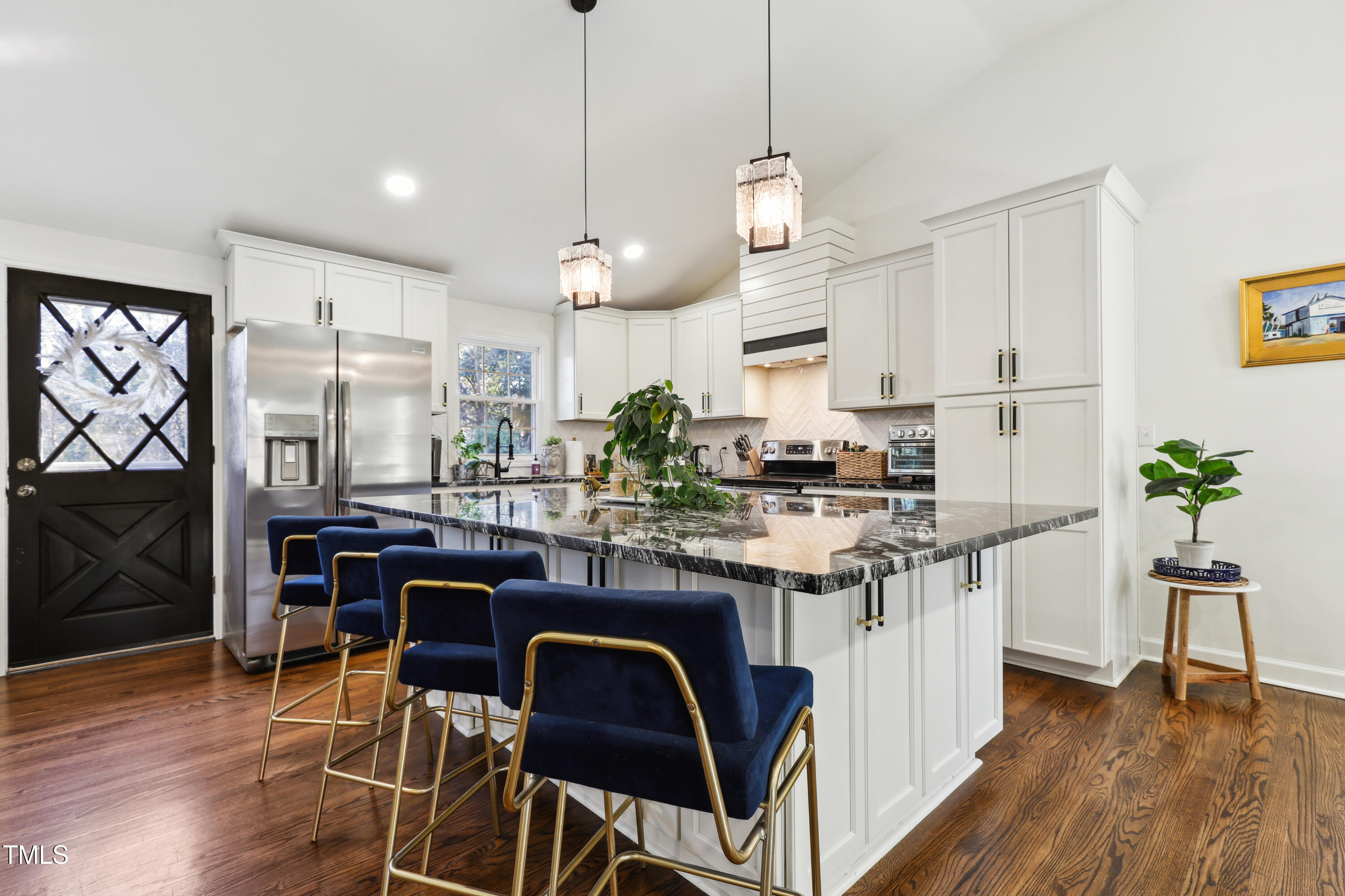 217 Northfield Drive Raleigh, NC 27609 - Photo 7 of 40 10