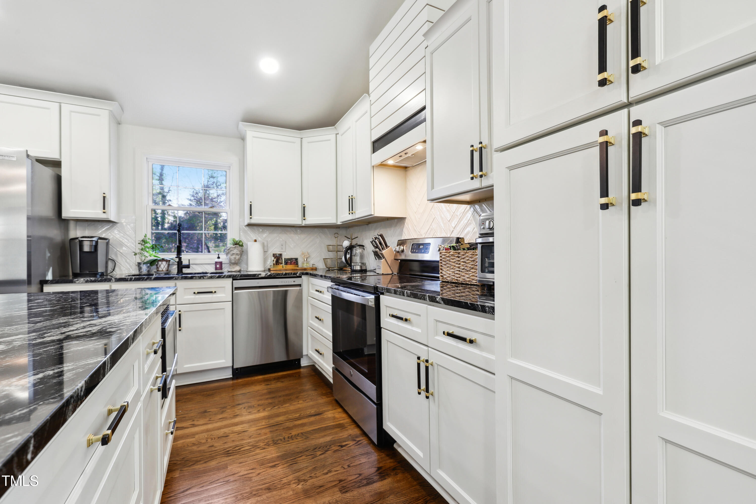 217 Northfield Drive Raleigh, NC 27609 - Photo 9 of 40 7