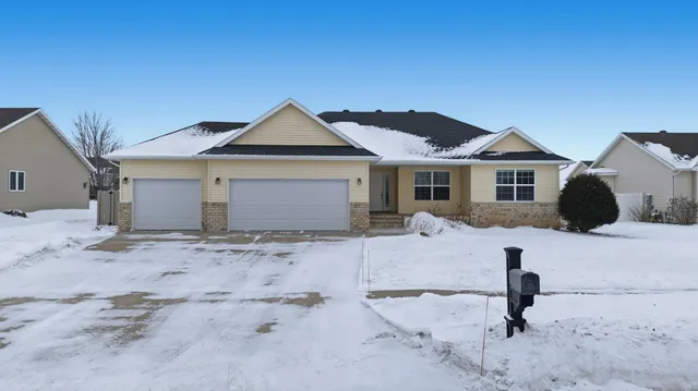 $515,000 | 3648 Pierce Street South, Fargo, ND 58104