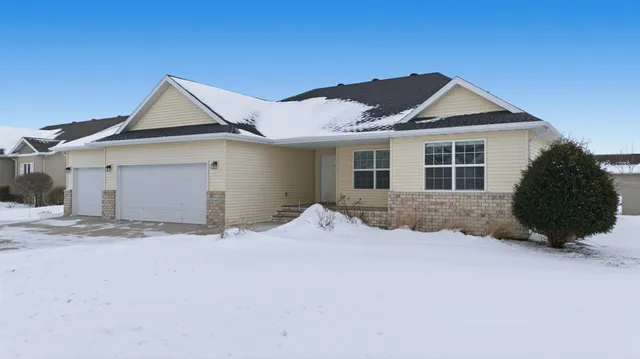 $515,000 | 3648 Pierce Street South, Fargo, ND 58104