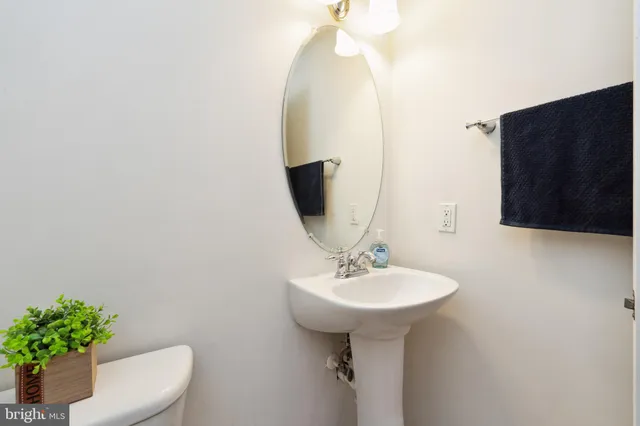 $2,000 | 17 South Exeter Street, Unit 161, Baltimore, MD 21202