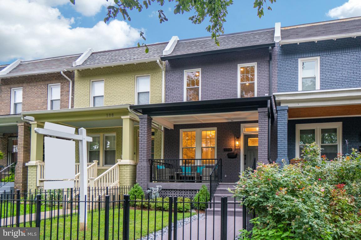 108 17th Street Southeast Washington, DC 20003 - Photo 1 of 29