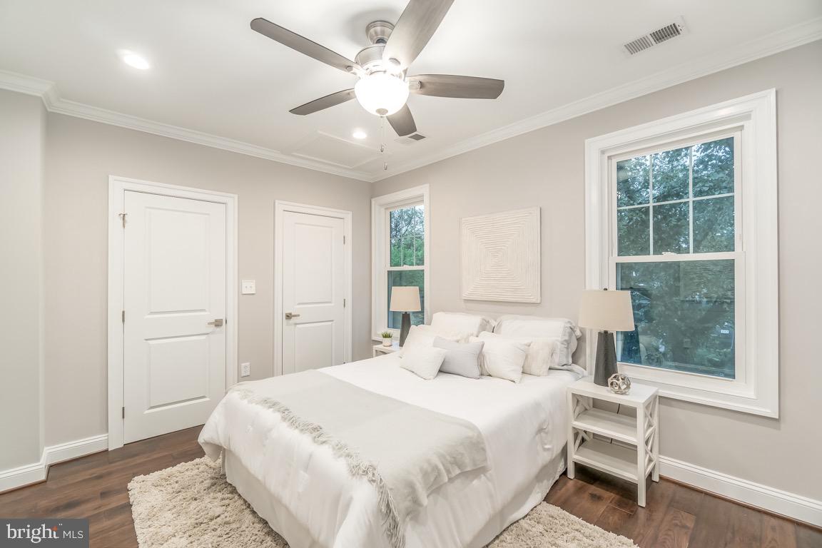 108 17th Street Southeast Washington, DC 20003 - Photo 14 of 29