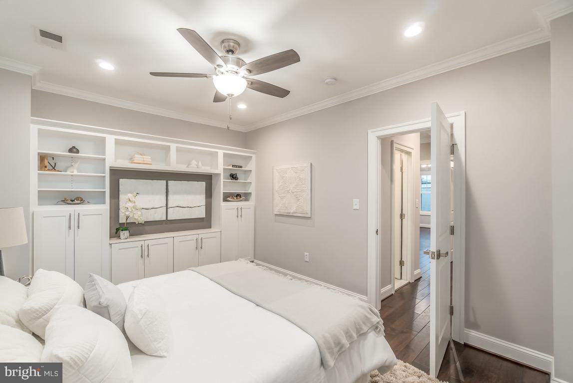 108 17th Street Southeast Washington, DC 20003 - Photo 16 of 29