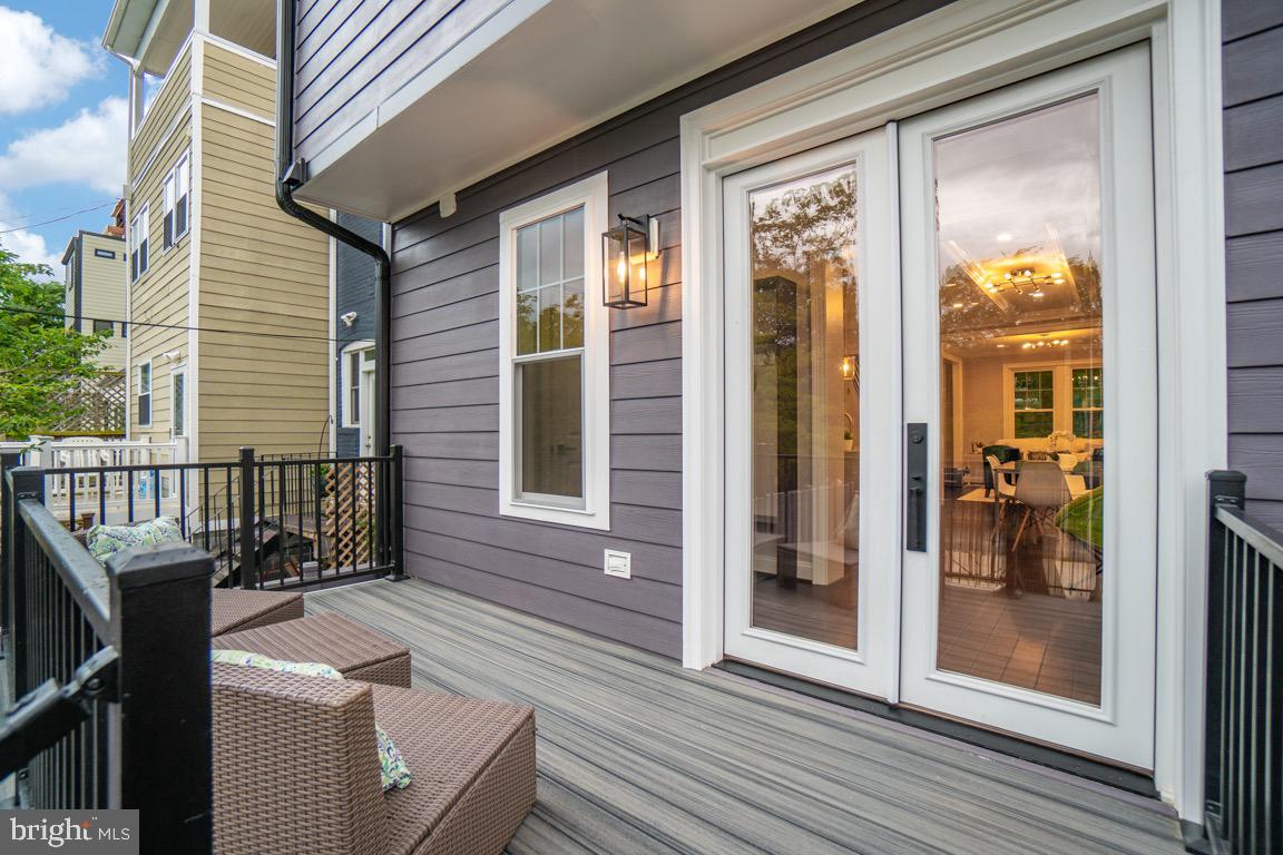 108 17th Street Southeast Washington, DC 20003 - Photo 3 of 29