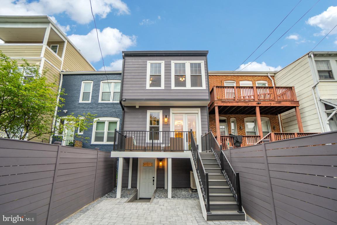 108 17th Street Southeast Washington, DC 20003 - Photo 28 of 29