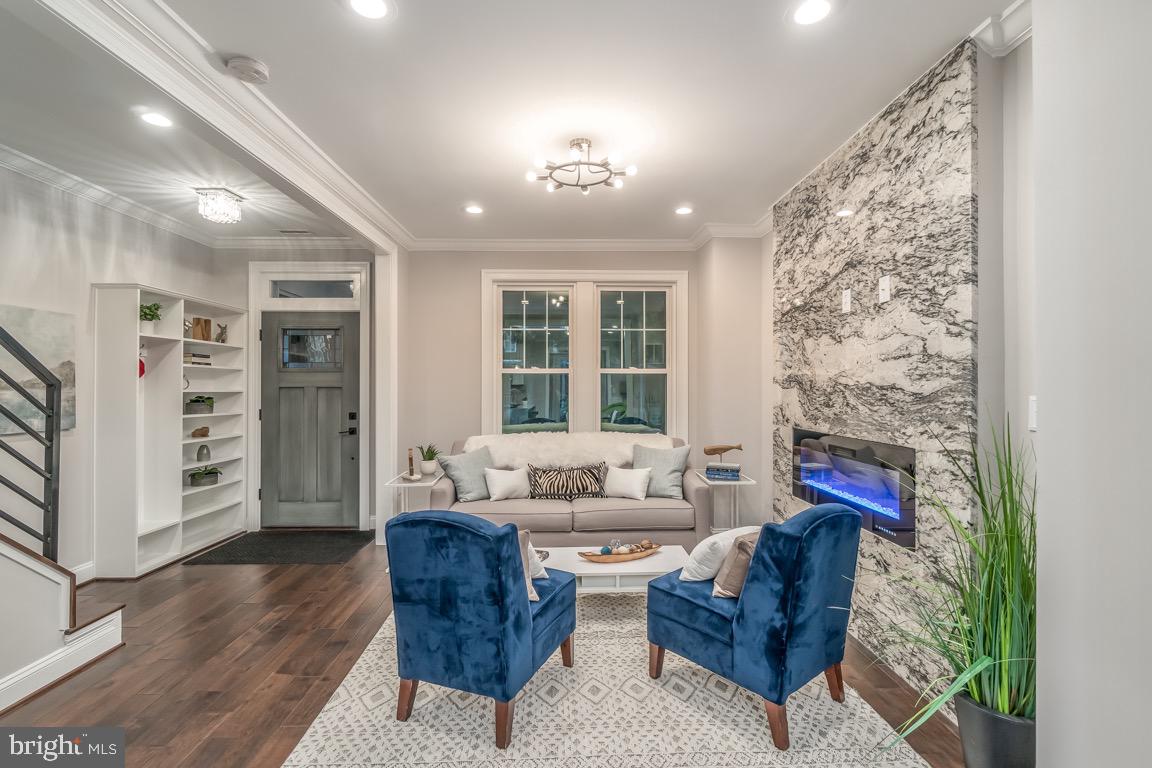 108 17th Street Southeast Washington, DC 20003 - Photo 5 of 29