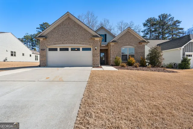 $565,000 | 116 Stamford Avenue, Peachtree City, GA 30269