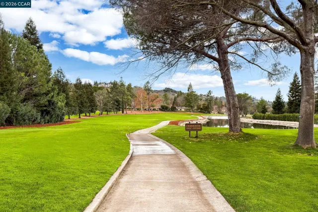 $479,900 | 1388 Rockledge Lane, Unit 4, Walnut Creek, CA 94595