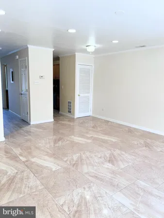 $325,000 | 14 Chatham Court, Hightstown, NJ 08520