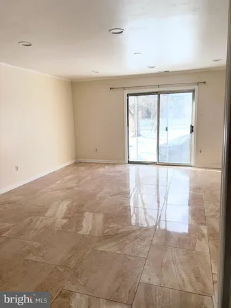 $325,000 | 14 Chatham Court, Hightstown, NJ 08520