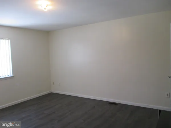 $325,000 | 14 Chatham Court, Hightstown, NJ 08520