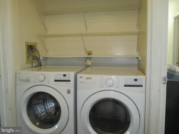 $325,000 | 14 Chatham Court, Hightstown, NJ 08520