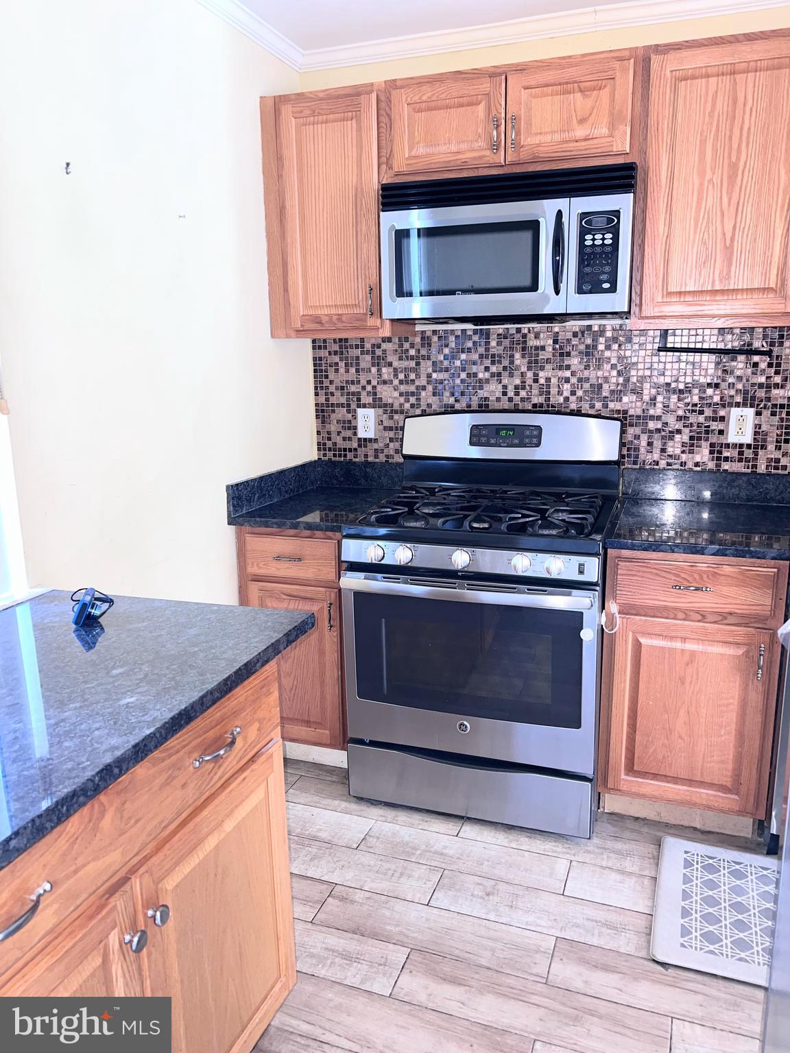 14 Chatham Court Hightstown, NJ 08520 - Photo 10 of 40