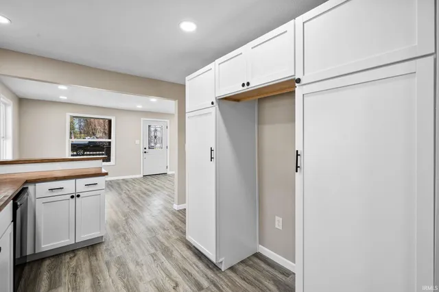 $215,000 | 414 West Superior Street, Osceola, IN 46561