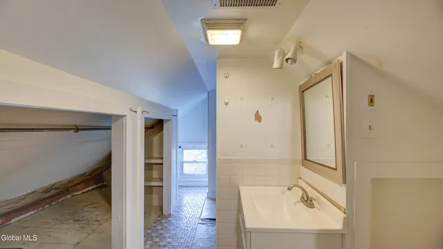 $99,999 | 587 Lower Allen Street, Hudson Falls, NY 12839