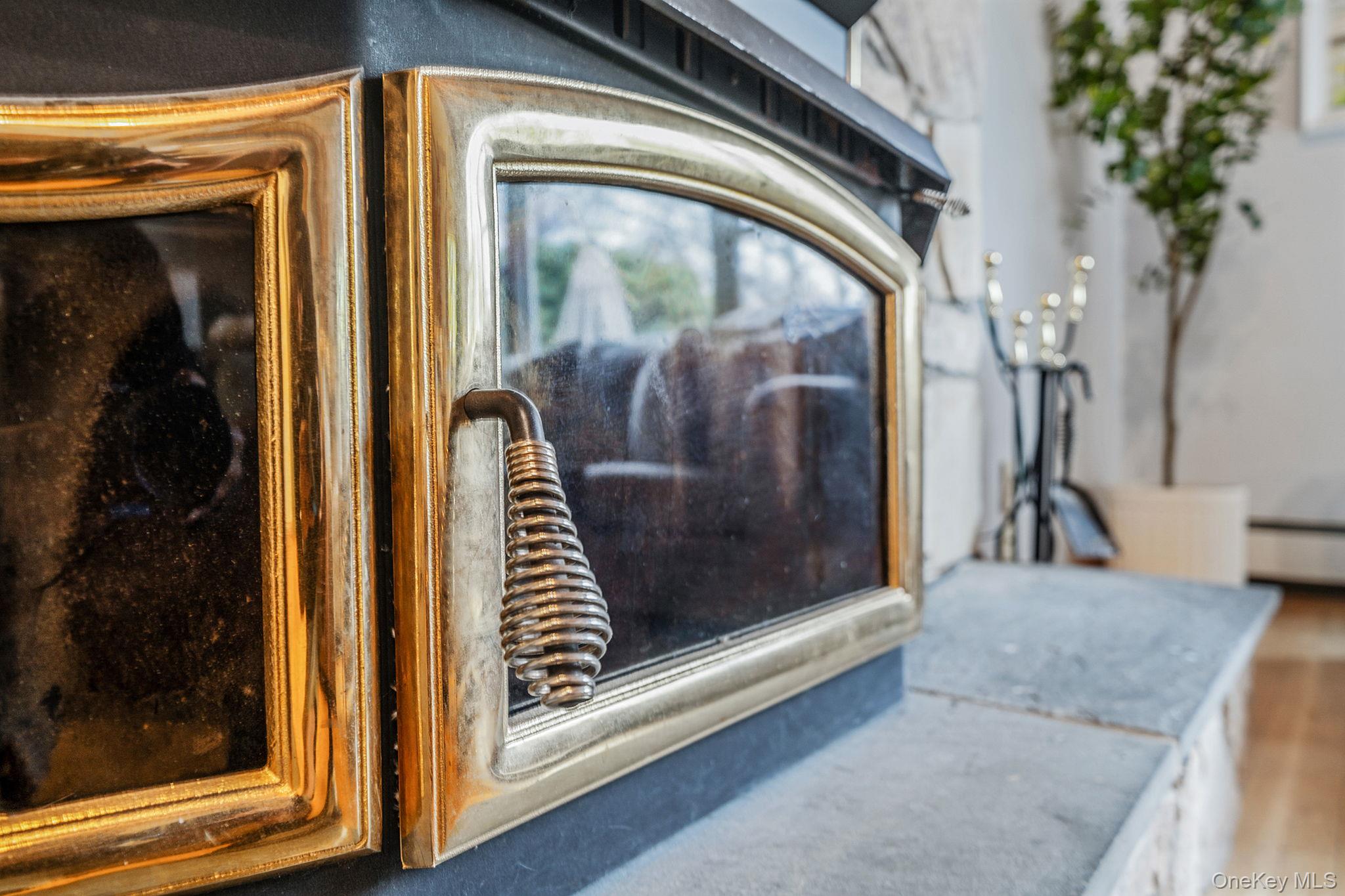 23 Wylde Road Mount Sinai, NY 11766 - Photo 17 of 45 a view of living room filled with furniture and a potted plant