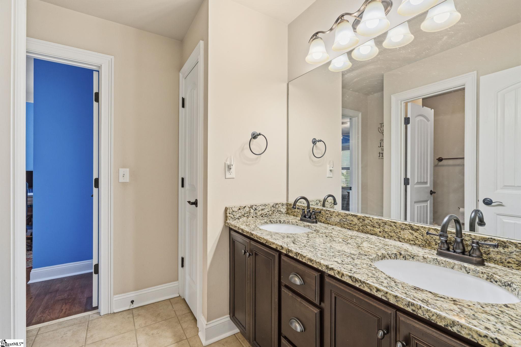 133 River Oaks Road Greer, SC 29650 - Photo 16 of 31