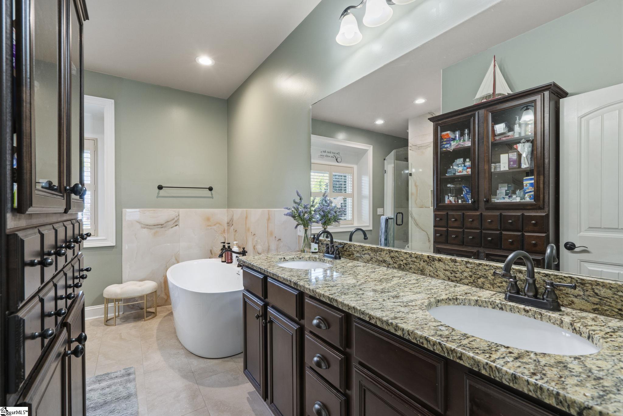133 River Oaks Road Greer, SC 29650 - Photo 17 of 31