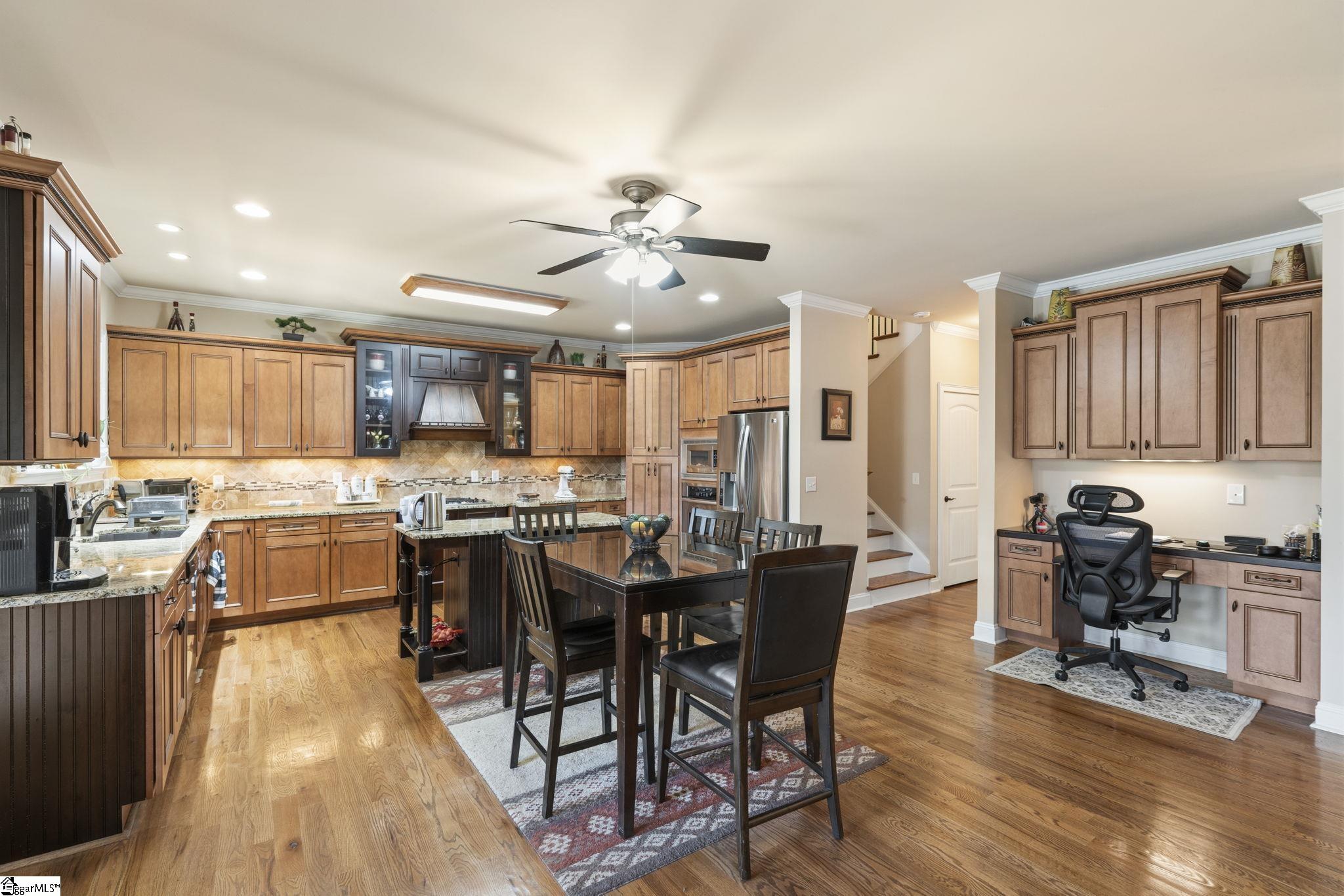133 River Oaks Road Greer, SC 29650 - Photo 5 of 31