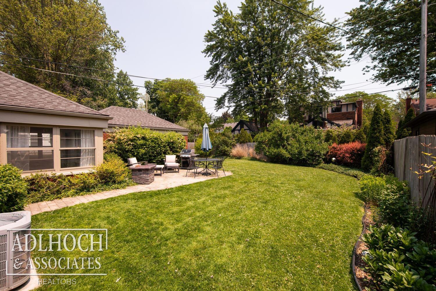 764 Barrington Road Grosse Pointe Park, MI 48230 - Photo 17 of 19
