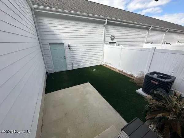 $1,600 | 7620 High Market Street, Unit 6, Sunset Beach, NC 28468