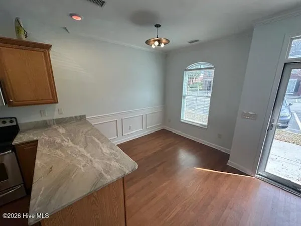 $1,600 | 7620 High Market Street, Unit 6, Sunset Beach, NC 28468