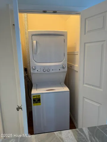 $1,700 | 7620 High Market Street, Unit 6, Sunset Beach, NC 28468