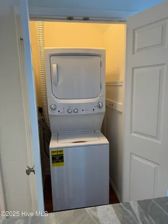 $1,600 | 7620 High Market Street, Unit 6, Sunset Beach, NC 28468