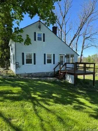 $2,400 | 95 Upper Wisner Road, Warwick, NY 10990