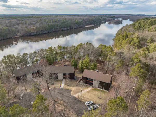 $315,000 | 1 Dogwood, Wisconsin Dells, WI 53965