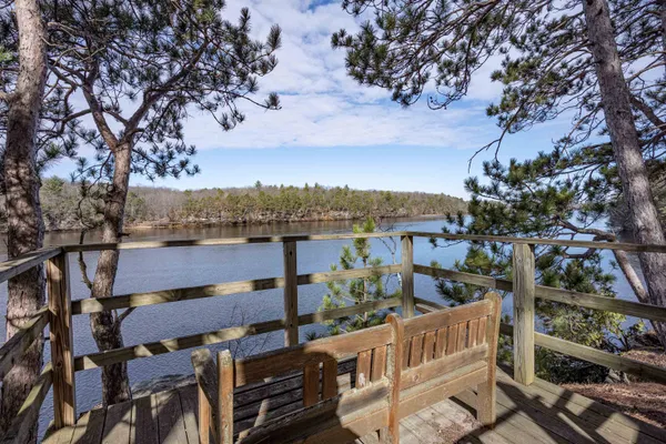 $315,000 | 1 Dogwood, Wisconsin Dells, WI 53965