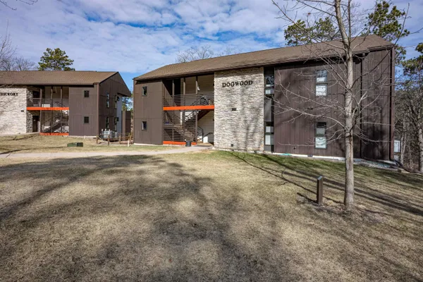 $315,000 | 1 Dogwood, Wisconsin Dells, WI 53965