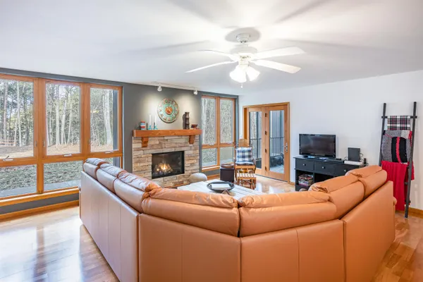 $315,000 | 1 Dogwood, Wisconsin Dells, WI 53965