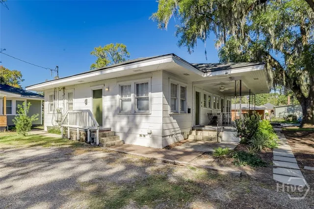 $2,000 | 1317 East 38th Street, Savannah, GA 31404