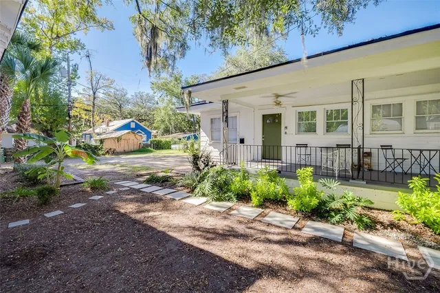 $2,000 | 1317 East 38th Street, Savannah, GA 31404