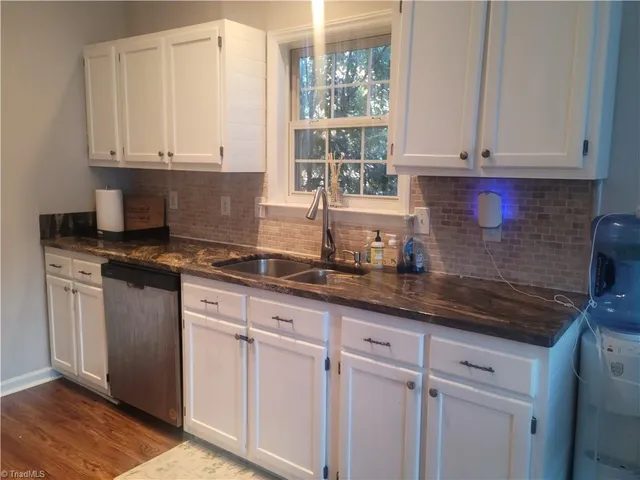 $259,900 | 596 Colleen Drive, Thomasville, NC 27360