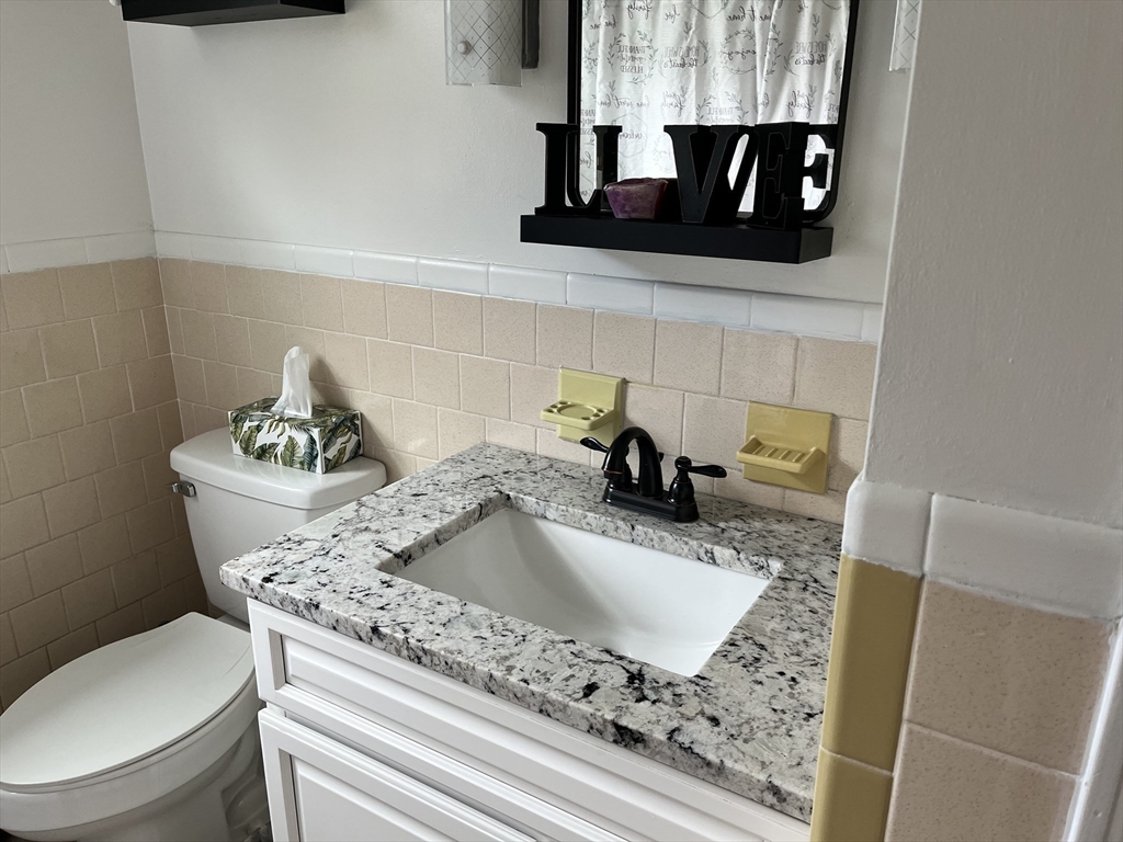 61 Harding Road Fairhaven, MA 02719 - Photo 21 of 29 Gallery Image 21