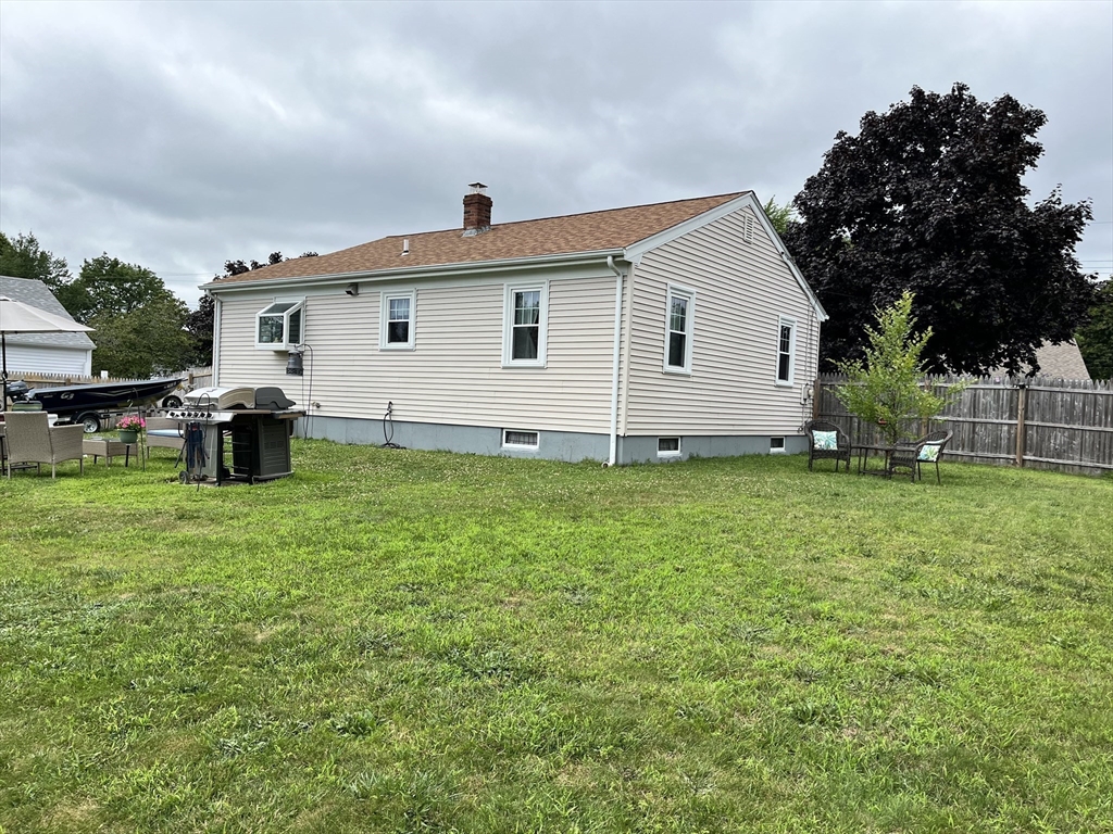 61 Harding Road Fairhaven, MA 02719 - Photo 8 of 29 Gallery Image 8