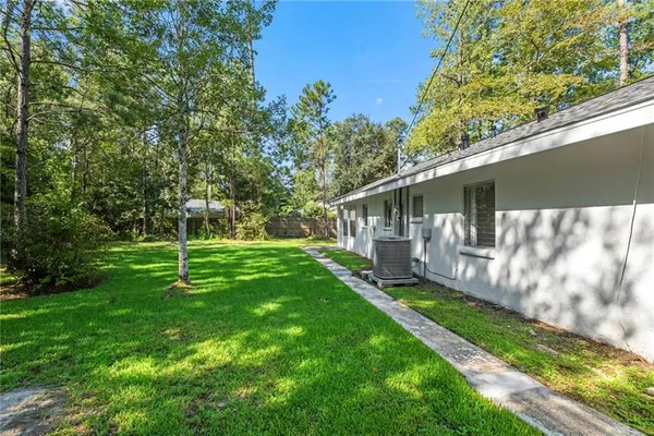 $1,750 | 73616 Military Road, Covington, LA 70435