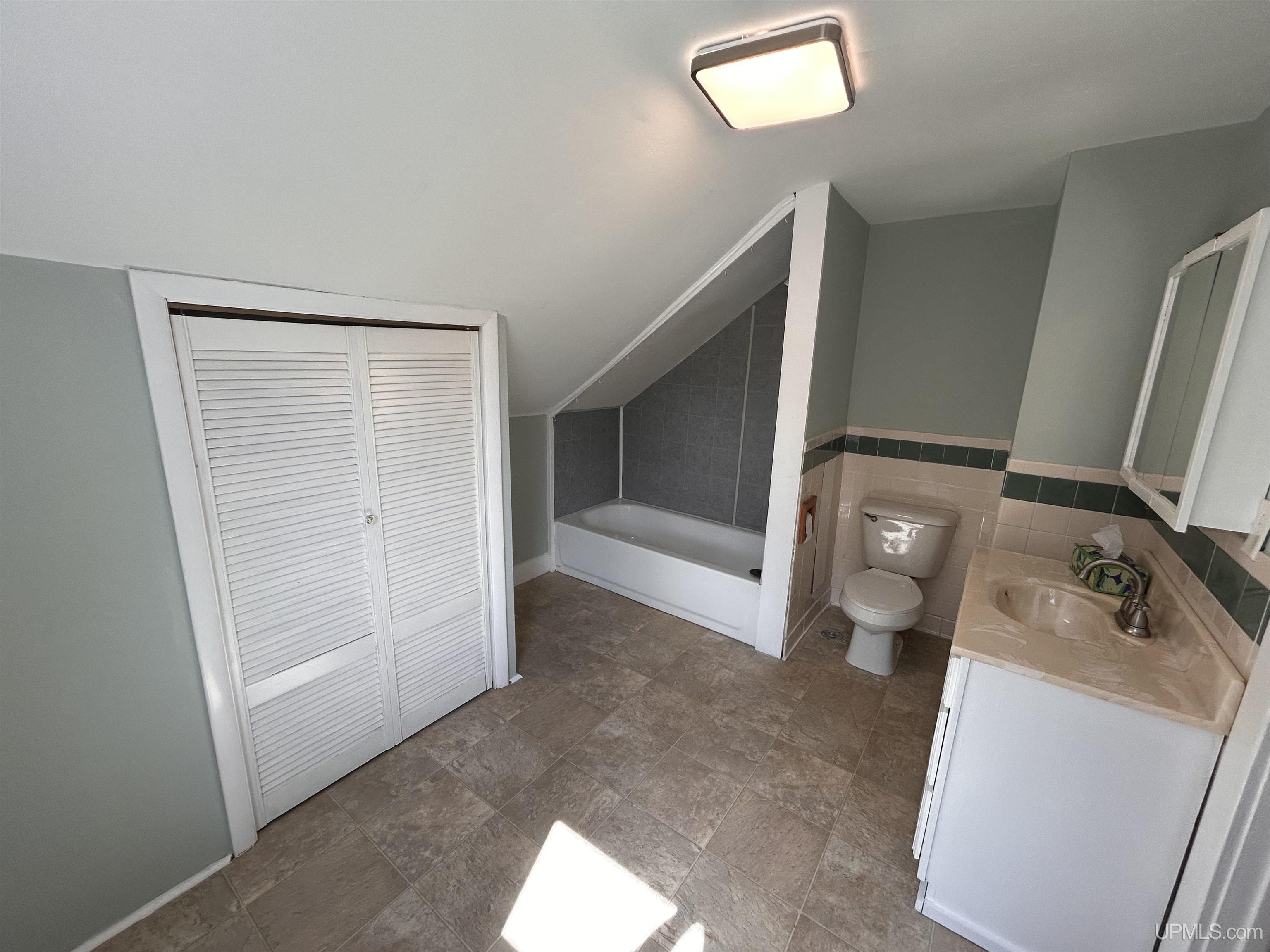 250 Steel Street Ishpeming, MI 49849 - Photo 28 of 38